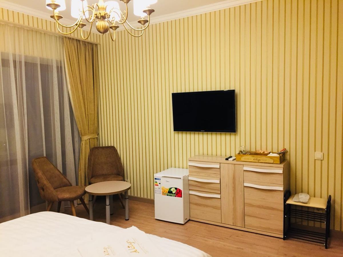 Altyn Aparthotel Nur-Sultan  Exterior photo